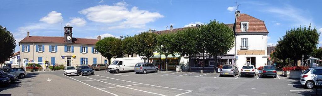 RoissyenFrance  Place du Pays de France  panoramic Roissy