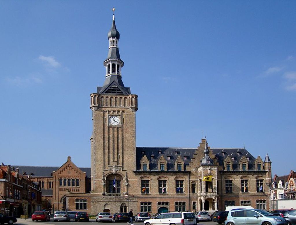 Lhôtel de ville de Bailleul Nord Bailleul