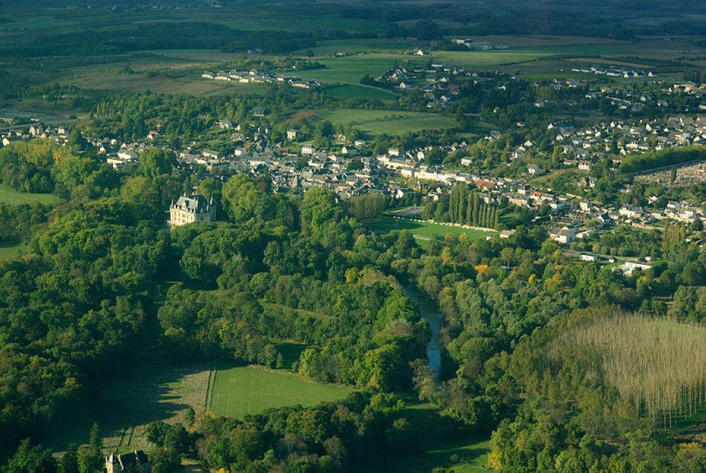 AzayleRideau aerial view AzayLeRideau
