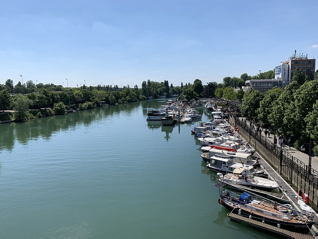 La Marne vue depuis le pont de Nogent NogentsurMarne Nogent