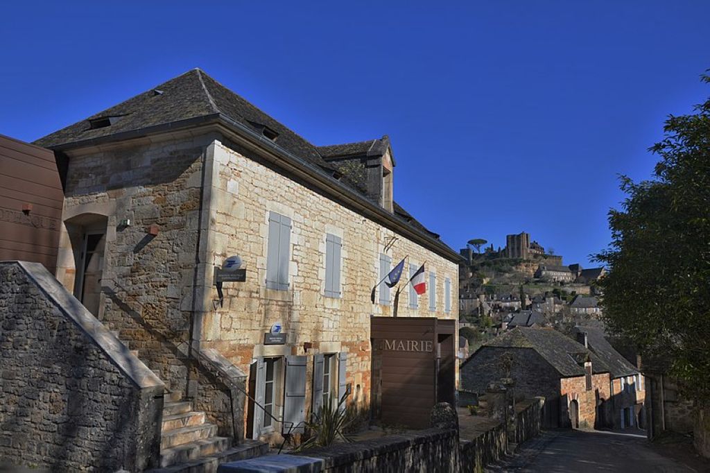 Mairie de Turenne Turenne