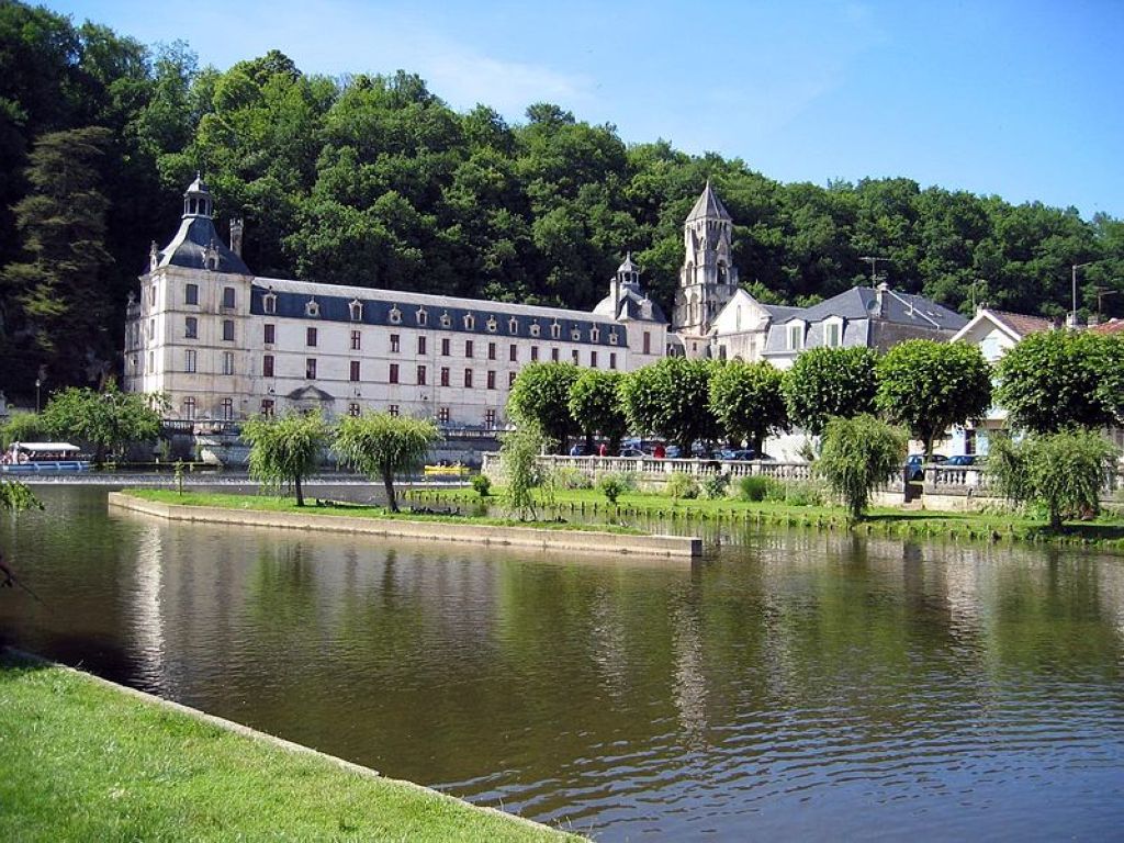 Labbaye St Pierre de Brantôme en Dordogne Brantome