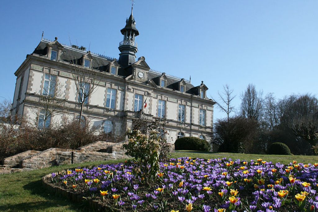 Hôtel de ville de SaintYrieixlaPerche SaintYrieixLaPerche