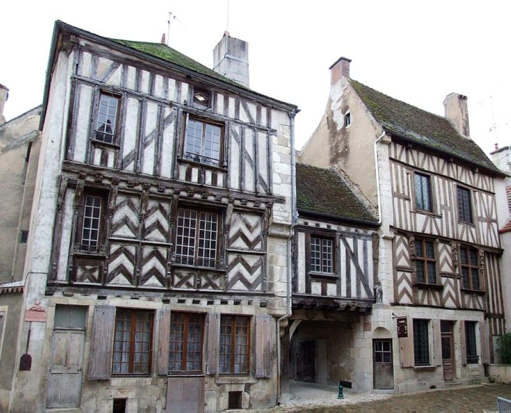 NoyerssurSerein Yonne Bourgogne FRANCE NoyersSurSerein
