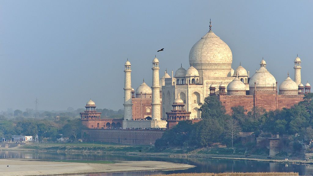 Vue du Taj Mahal depuis le fort rouge Le Taj Mahal