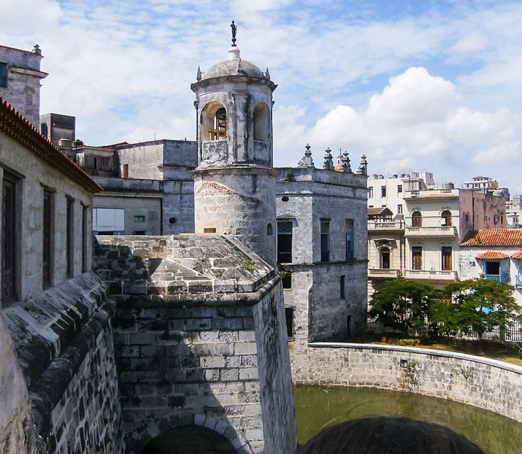 Split lateral of the Castle of the Real Fuerza La Habana Cuba Vieille Ville De La Havane Et Son Système De Fortifications
