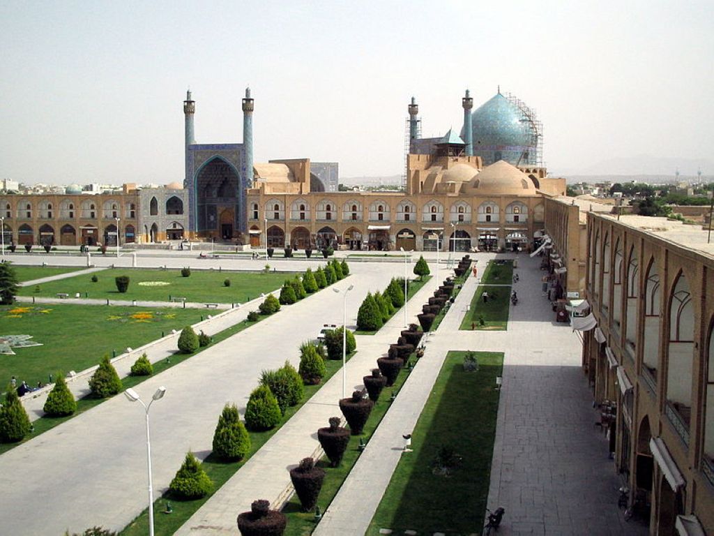 Masjedeshah in Esfahan seen from the Balcony of Ali Qapu Palace Ispahan  La Mosquée Du Shah