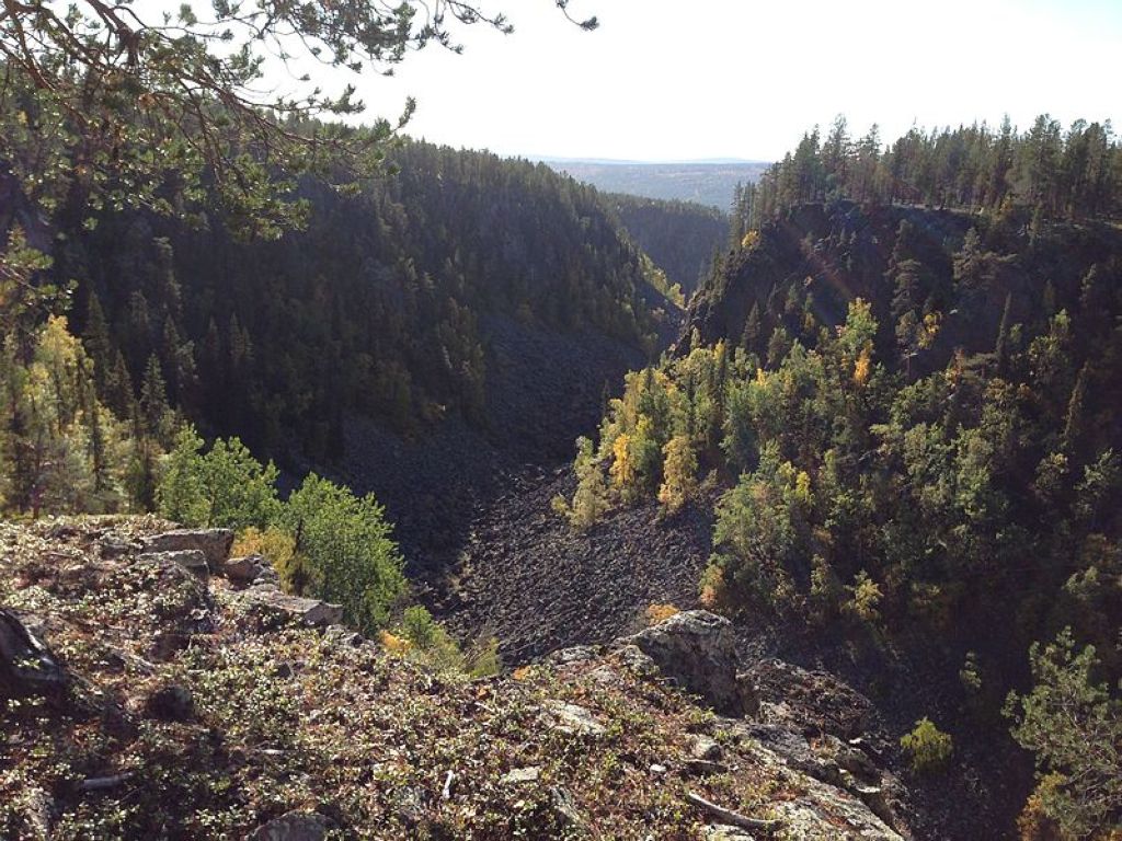 Canyon de Måskosgårsså dans le sud du parc national de Muddus Région De Laponie