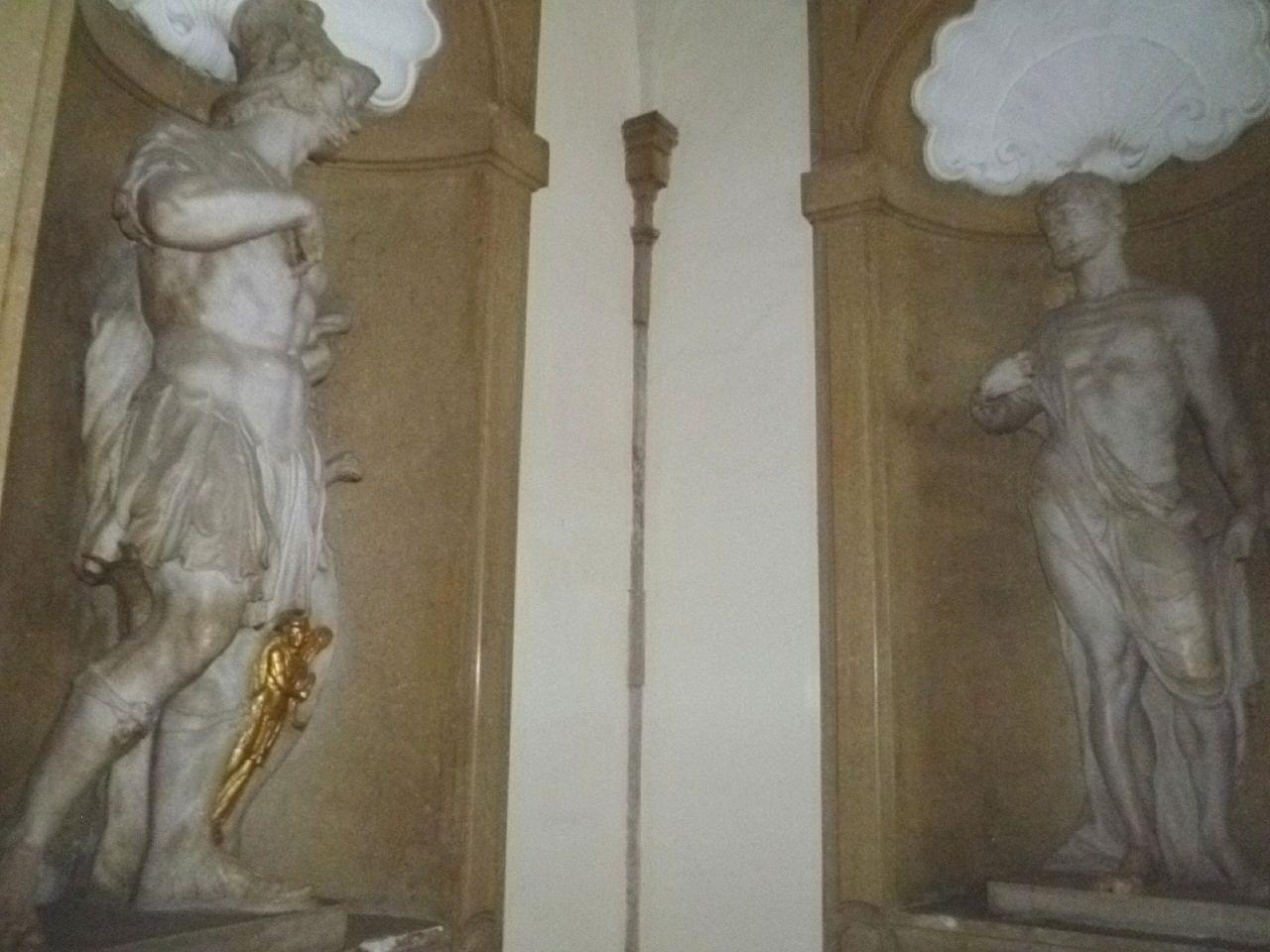 Les bustes