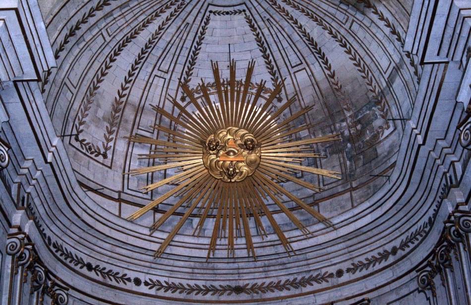 intérieur église