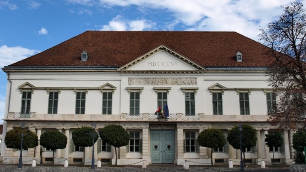 Le palais sandor