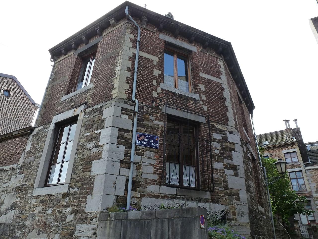 La cour canoniale