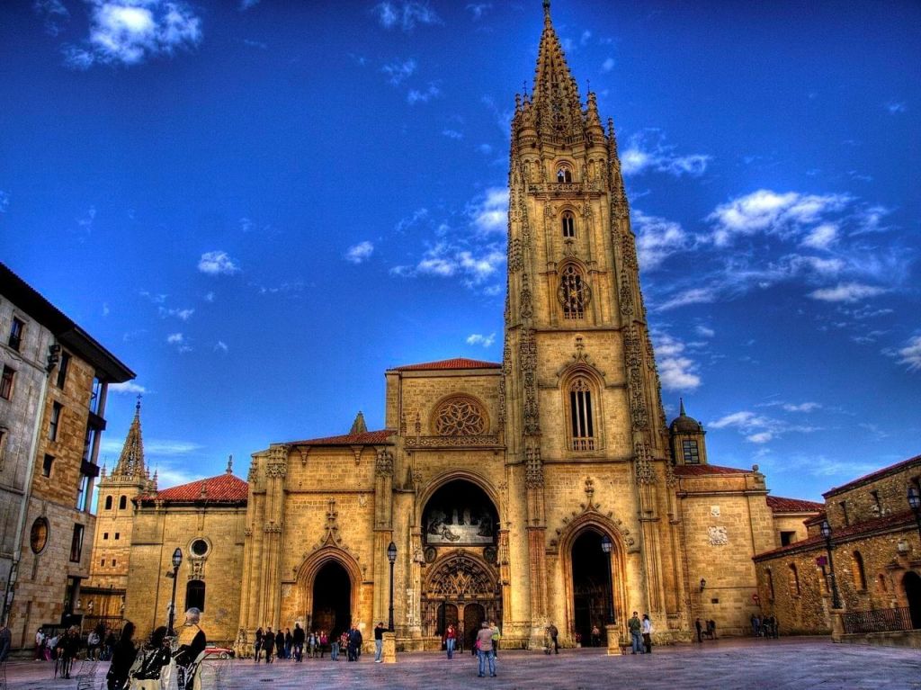 la cathédrale et les églises d'Oviedo