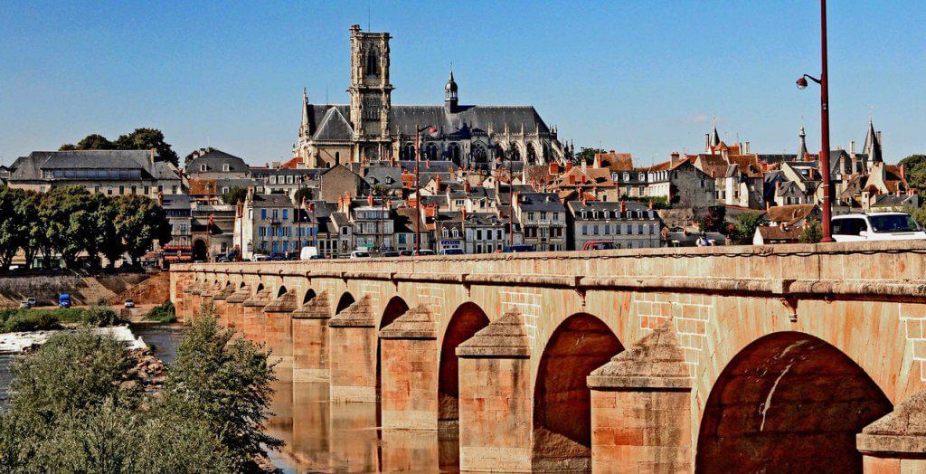 Visiter Nevers Tourisme Et Incontournables Faire Nevers visiter-nevers-tourisme-et-incontournables-faire-nevers