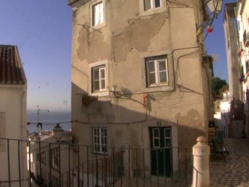 Balade dans le Quartier ALFAMA Lisbonne